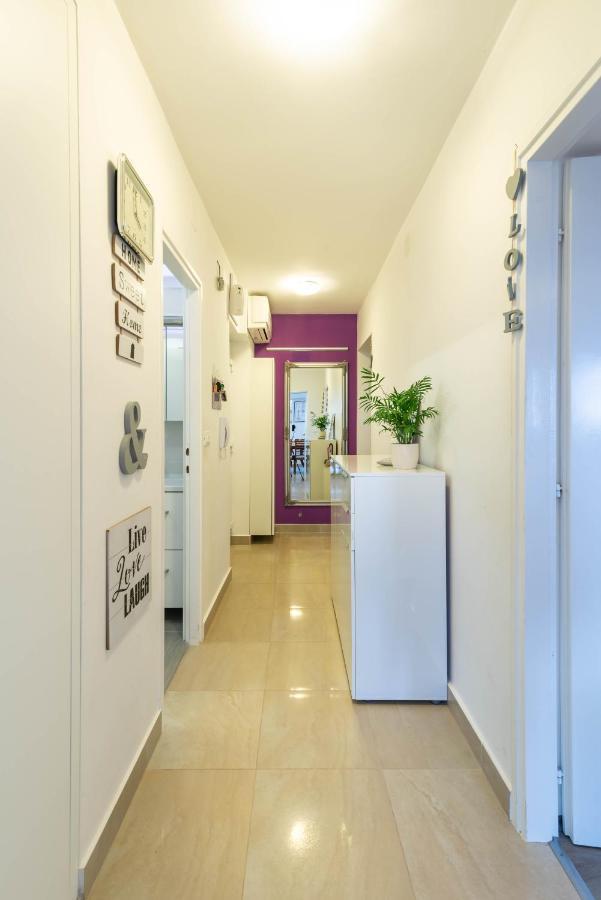 Apartment Jan 2+2 With Balcony พูลา ภายนอก รูปภาพ